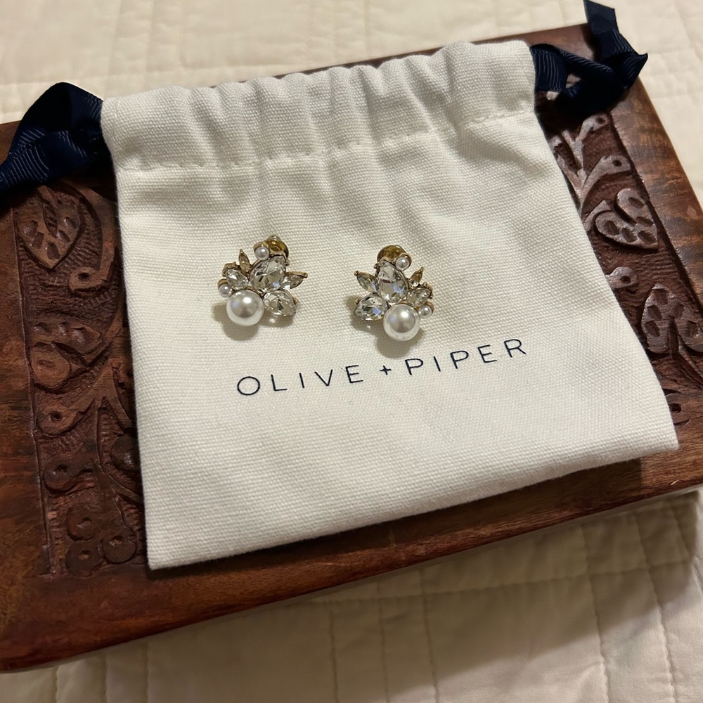 Olive and Piper Bordeaux Studs Earrings